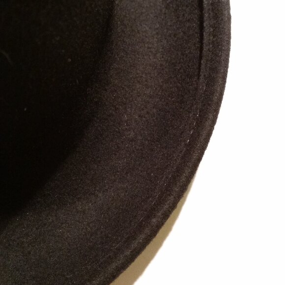 Ladies Bowler style hat - Picture 3 of 3